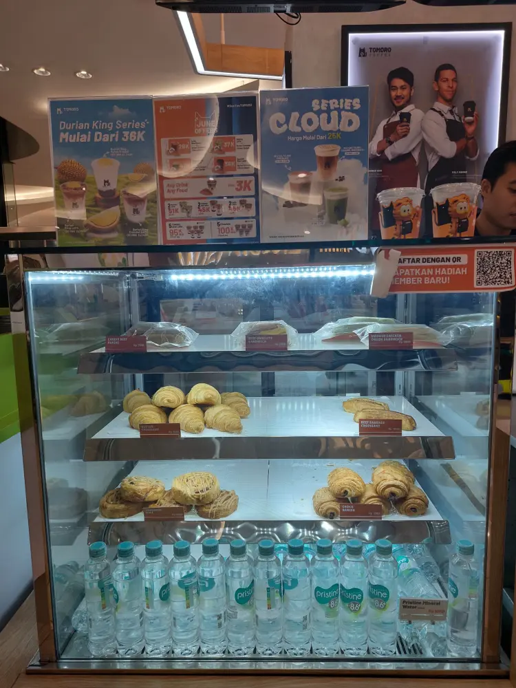 TOMORO COFFEE - FX Sudirman 3