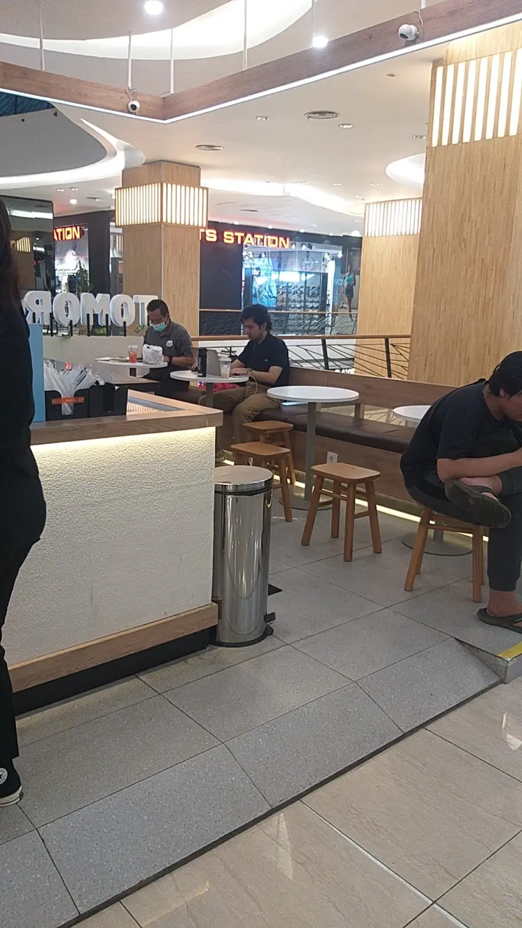 TOMORO COFFEE - FX Sudirman 10