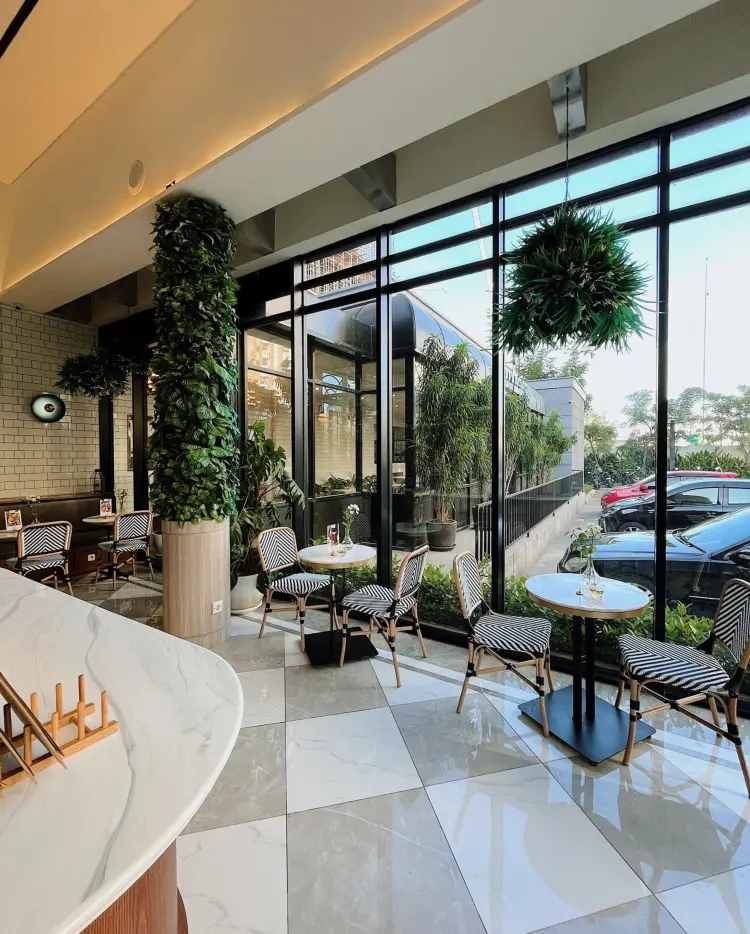 Toby's Estate Pakuwon Mall Bekasi 7