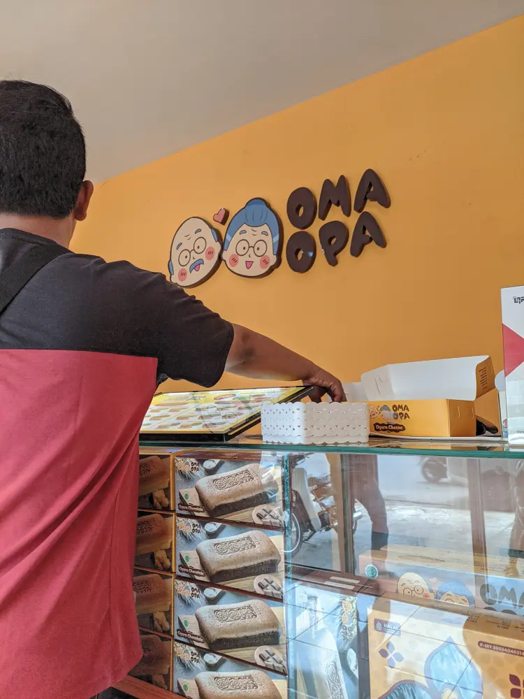 Oma Opa Cakery Makamhaji 5