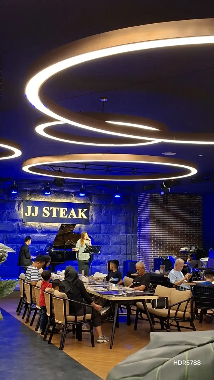 JJ Steak Makassar 8