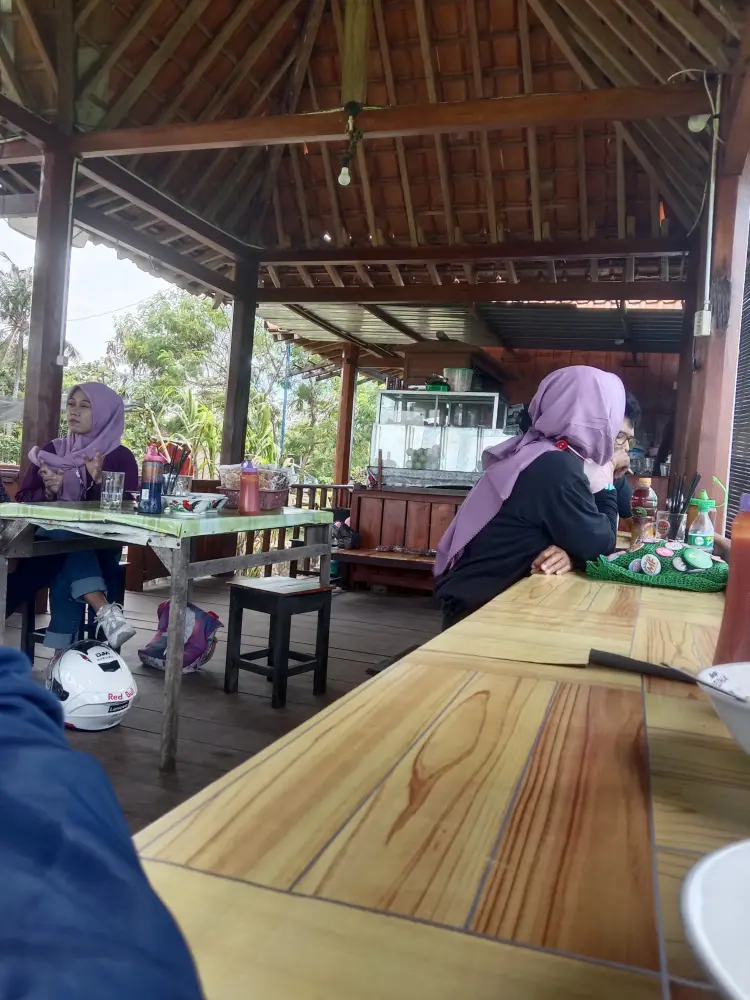 Warung Makan Omah Panggung JLS 6