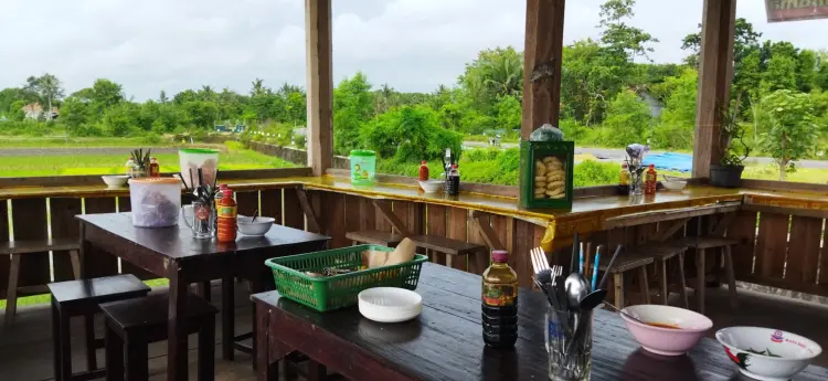 Warung Makan Omah Panggung JLS 9