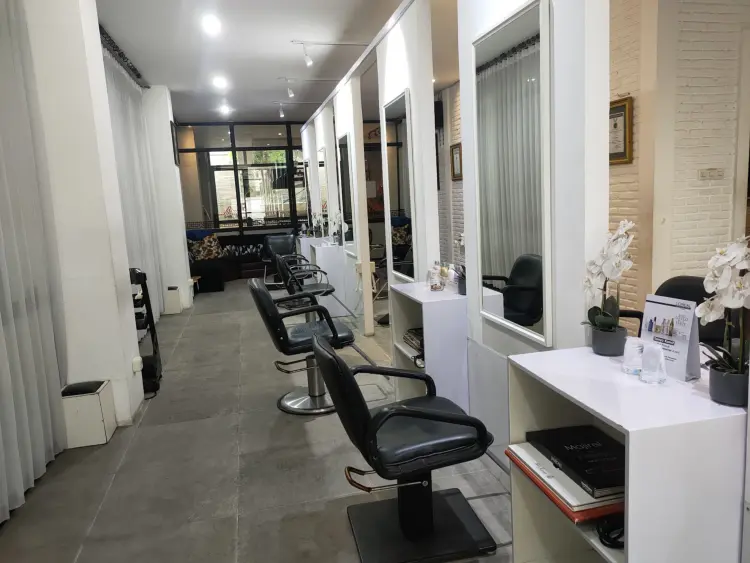 Hendy Salon 1
