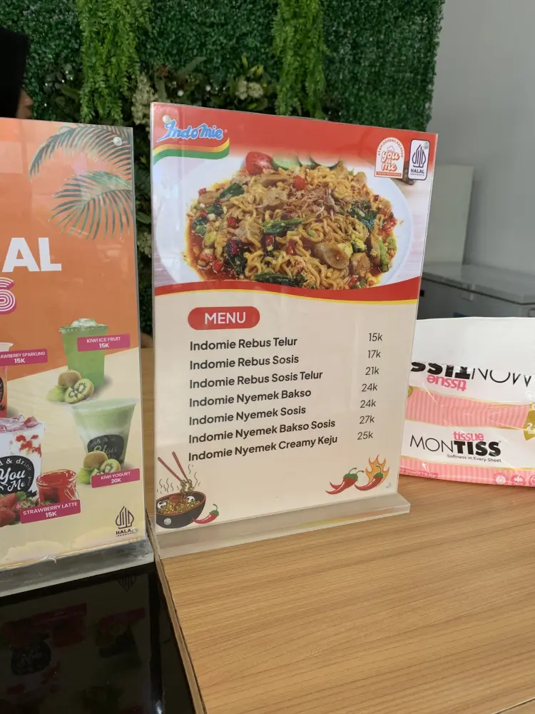 TOMORO COFFEE - Karadenan 10