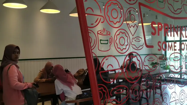 Krispy Kreme - Kota Harapan Indah 8