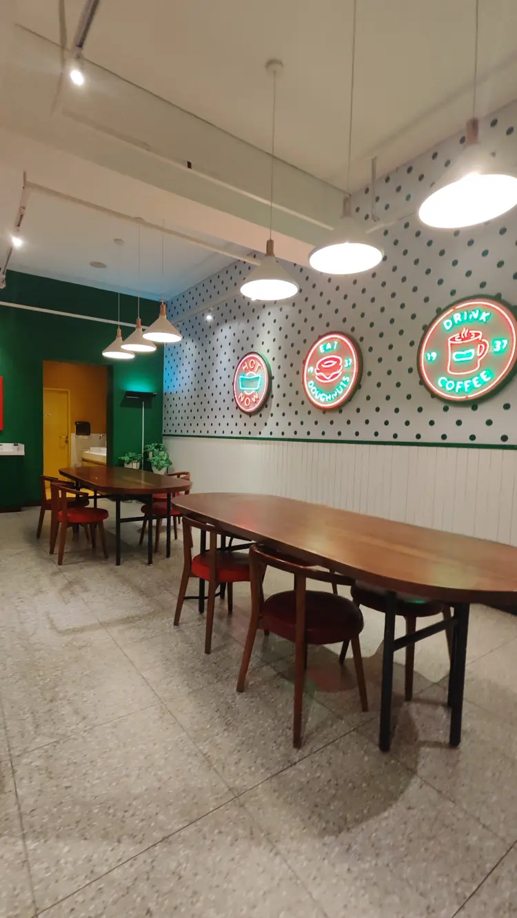 Krispy Kreme - Kota Harapan Indah 5