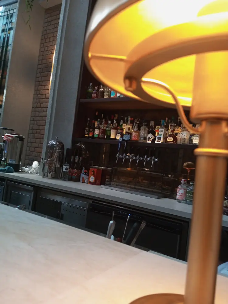 SKOLA Courtyard & Restaurant 9