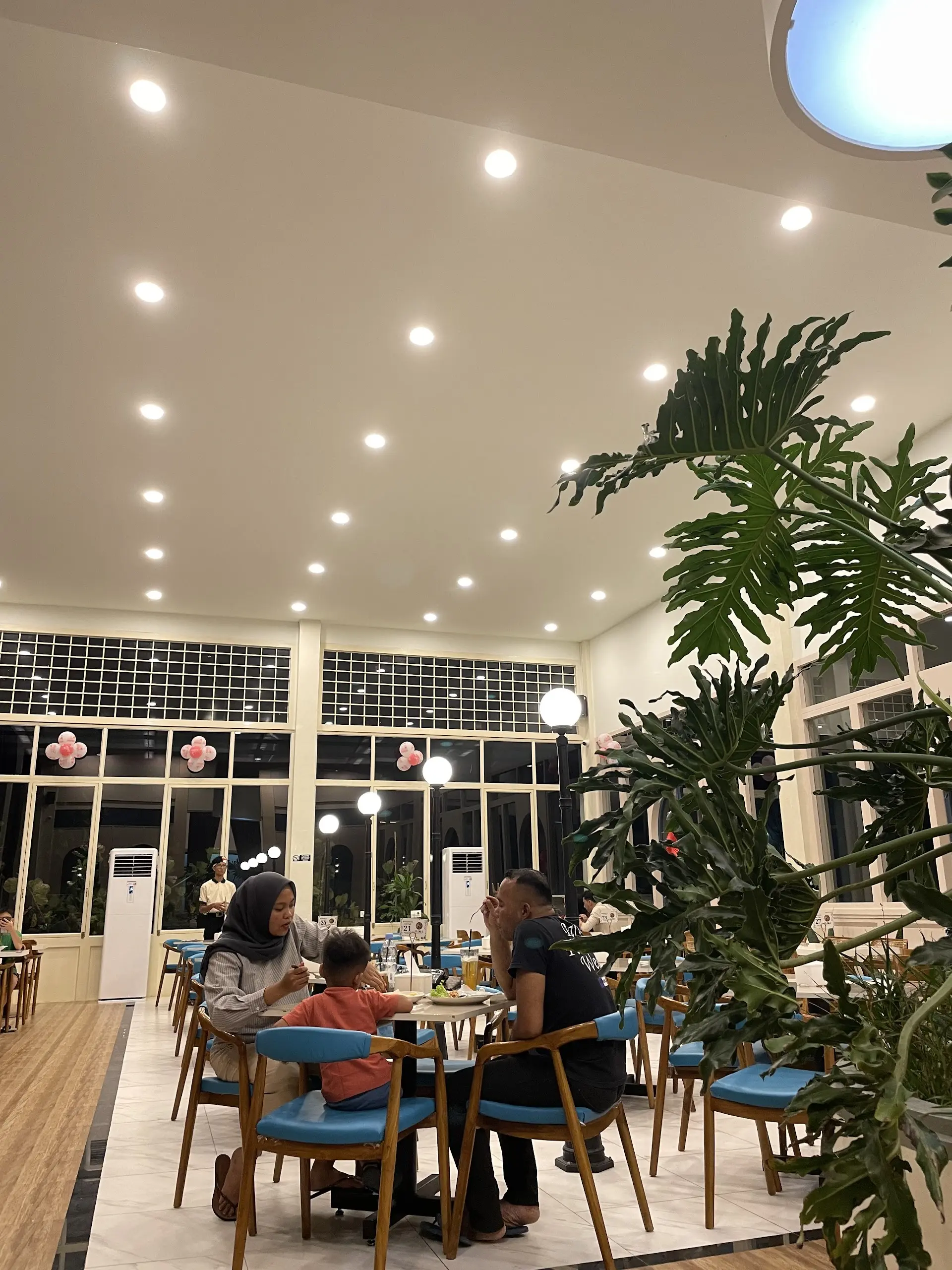 Dikejar Pelayan Sampe ke Parkiran? Anjay, Tempat di Deli Serdang Rating 4.8 Ini Emang Mantap Gila 2