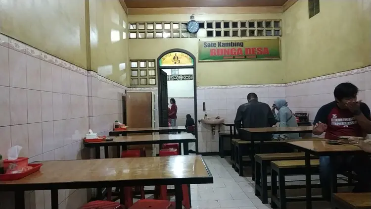 Sate Kambing Bunga Desa 7