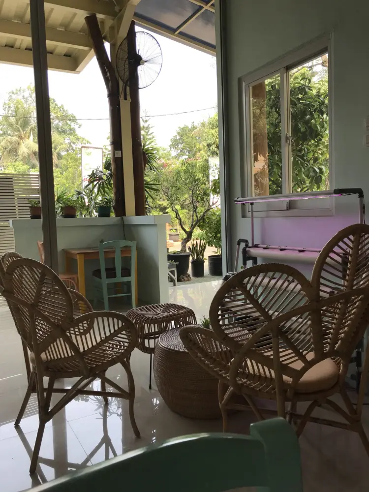 Kebuni Juice - Jus Luber, Roti Bakar & Platter untuk Keluarga 4