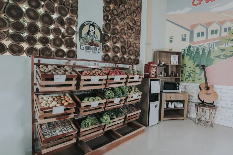 Kebuni Juice - Jus Luber, Roti Bakar & Platter untuk Keluarga 5