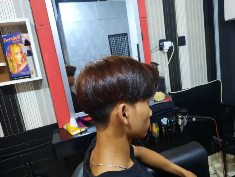 EMO BARBERSHOP TERDEKAT SOLO BARU 1