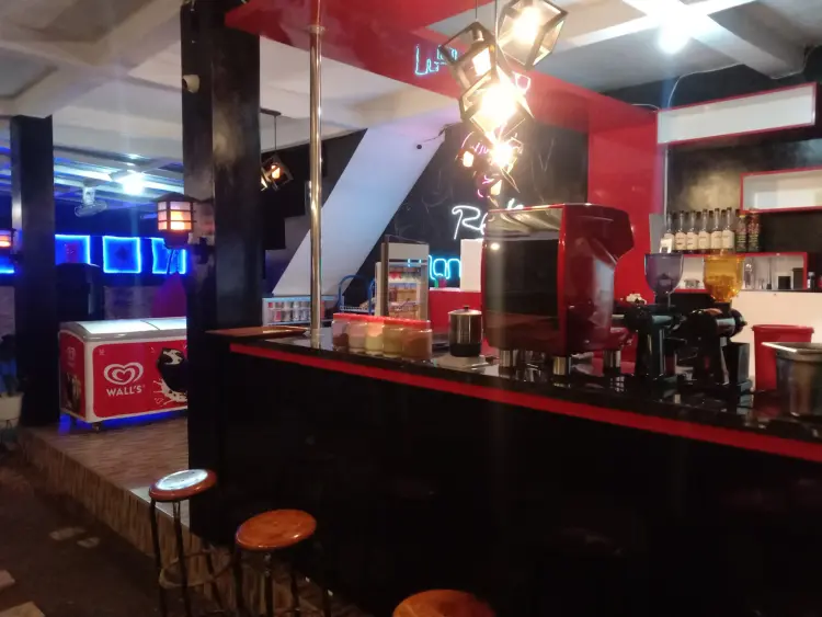 Mandiri Cafe & Resto 2