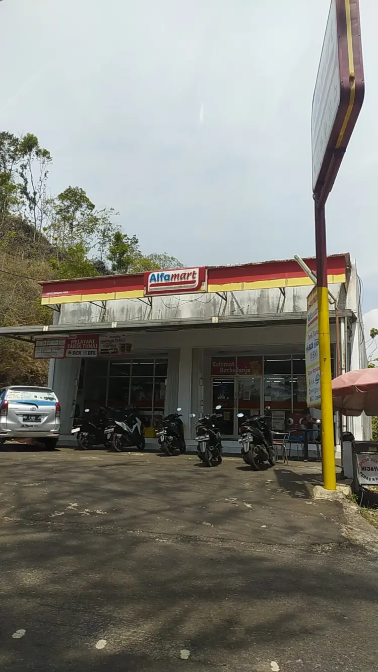 Alfamart 1