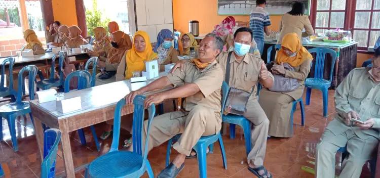 Rumah Makan Gerbang Trisik 6