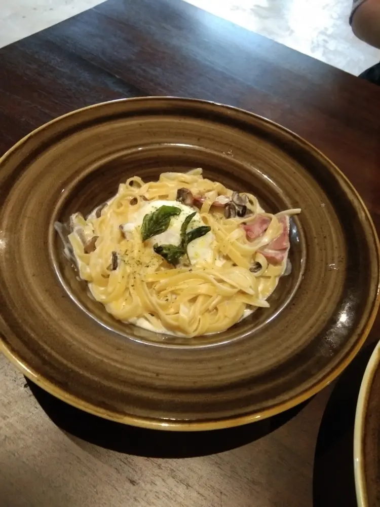 Openaire Resto Bar Market Semarang 5