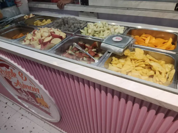 rujak dan asinan nyonya kim 9