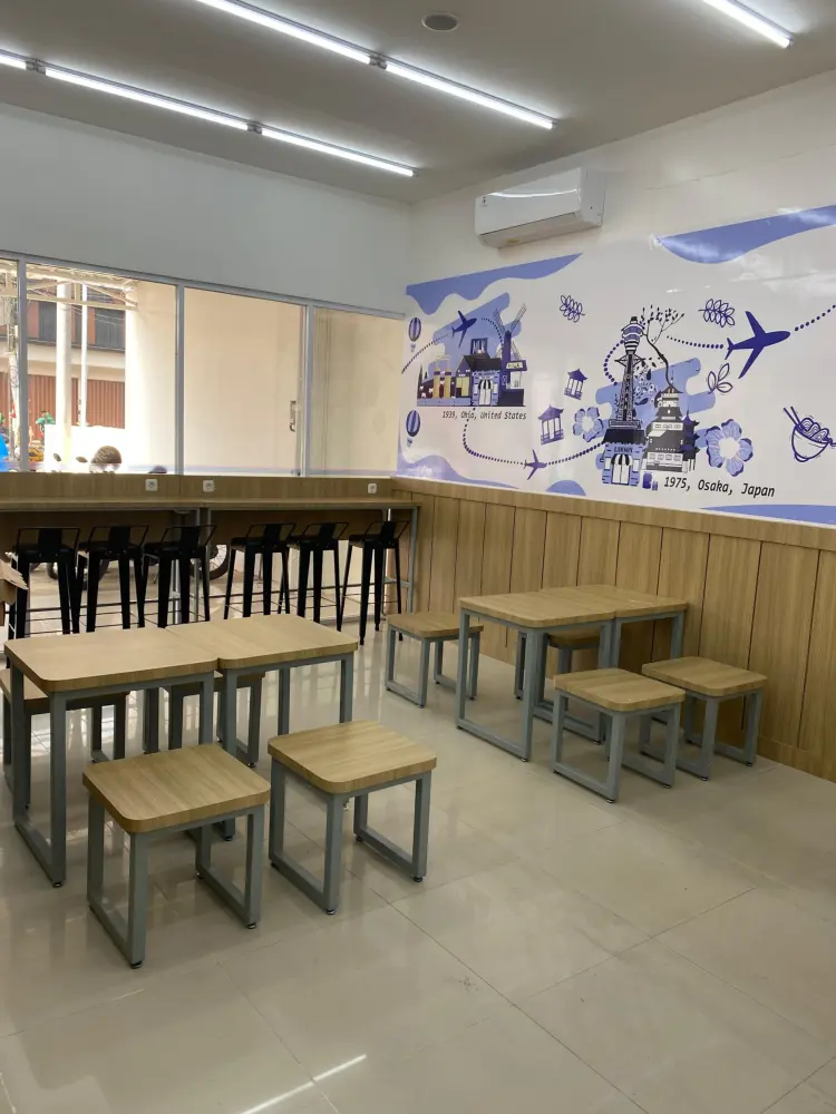 Lawson Raya Ciomas 1