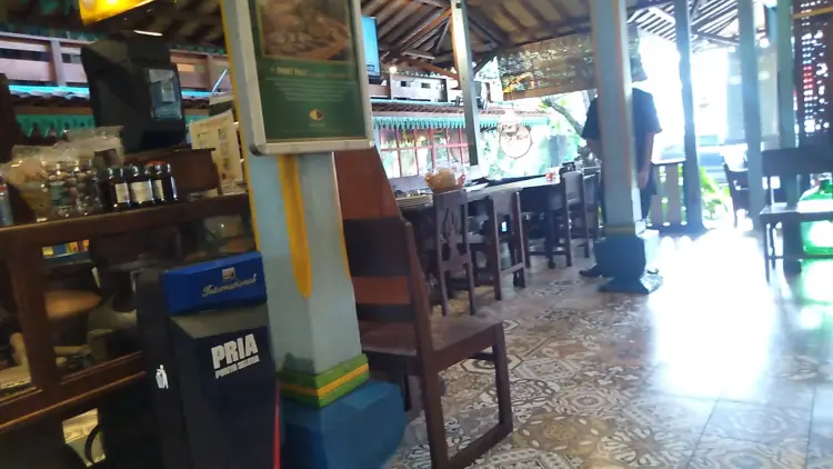 Chicken's gone in one bite! I'm telling you, order double at this legendary Sundanese spot in South Tangerang.