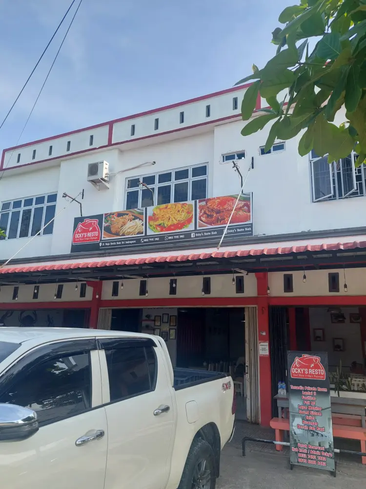 OCKY'S RESTO 1
