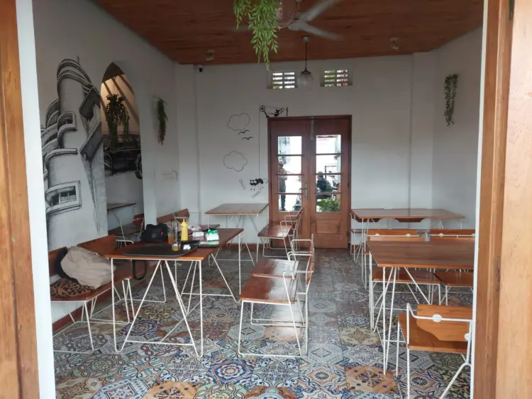 Hotways Chicken Bandung Tamansari 4