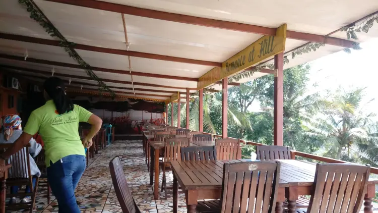Bukit Indah | Resto & Hotel 9