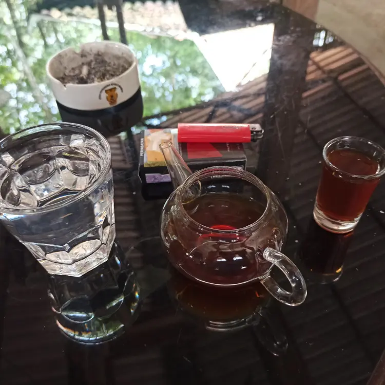 Riverside Coffee Shop 4