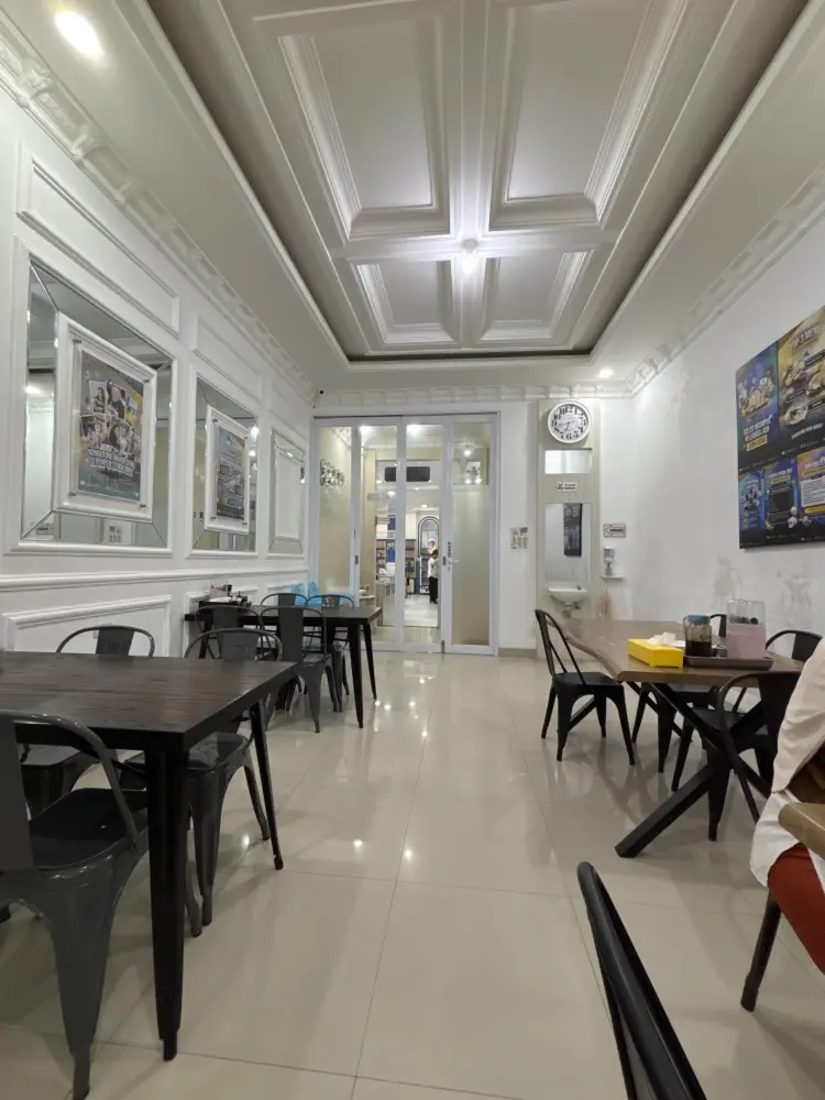 Pempek Tenda Biru Way Halim 7