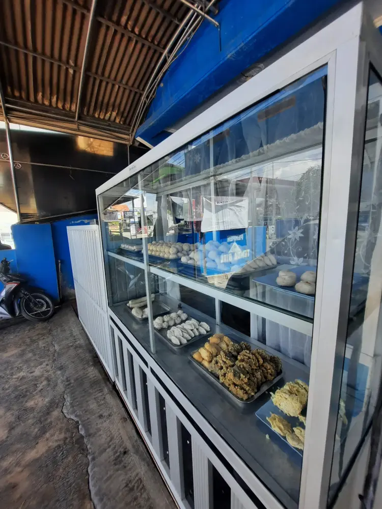Pempek Tenda Biru Way Halim 9