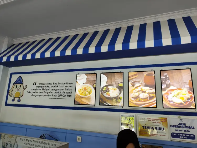 Pempek Tenda Biru Way Halim 2