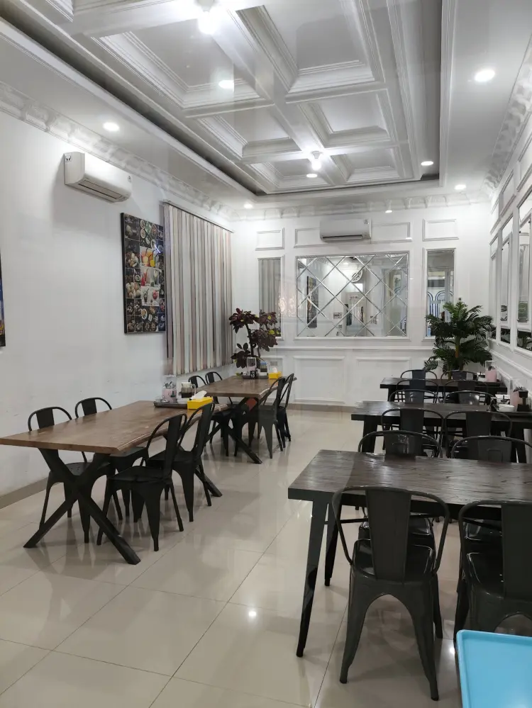 Pempek Tenda Biru Way Halim 5