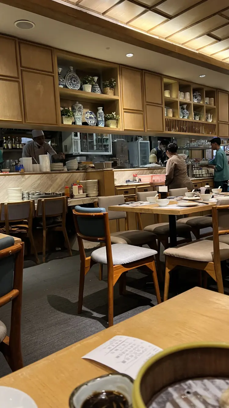 Imperial Shanghai Lamian & Xiao Long Bao 4