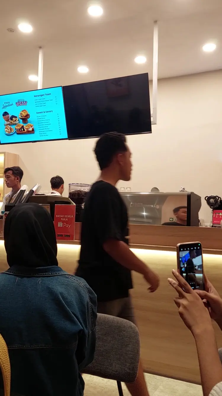 Kopi Kenangan - Ruko Driyorejo Kota Baru S03 - 018 & 019 4