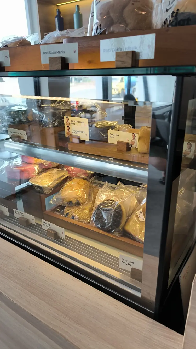 Kopi Kenangan - Ruko Driyorejo Kota Baru S03 - 018 & 019 7