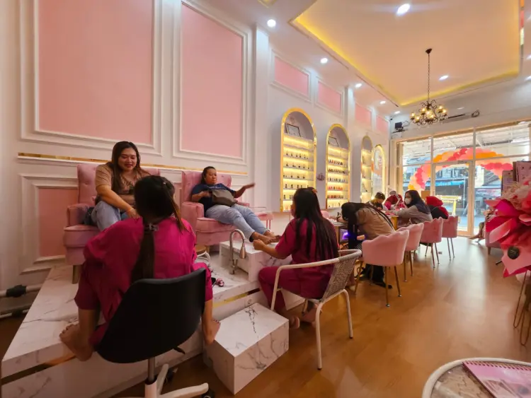 PINK & SHINE BEAUTY STUDIO CABANG SUMOROTO ( Eyelash Ponorogo , Nail art , Sulam Alis Bibir Eyeliner ) creambath hair spa 1