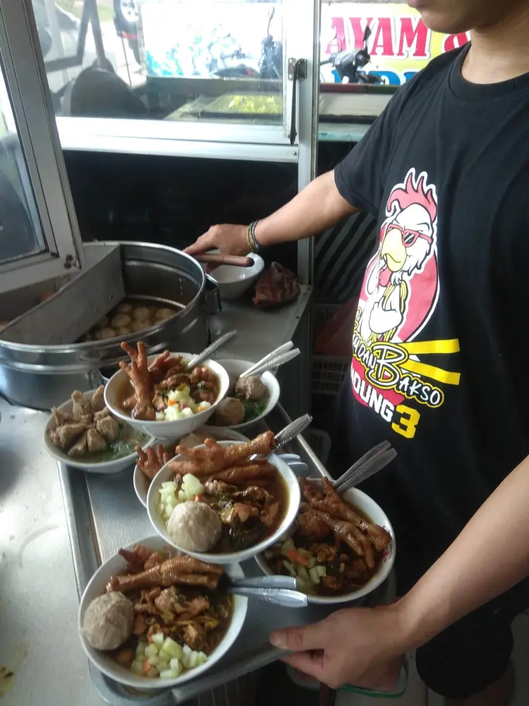 Mie Ayam & Bakso BANDUNG 3 6