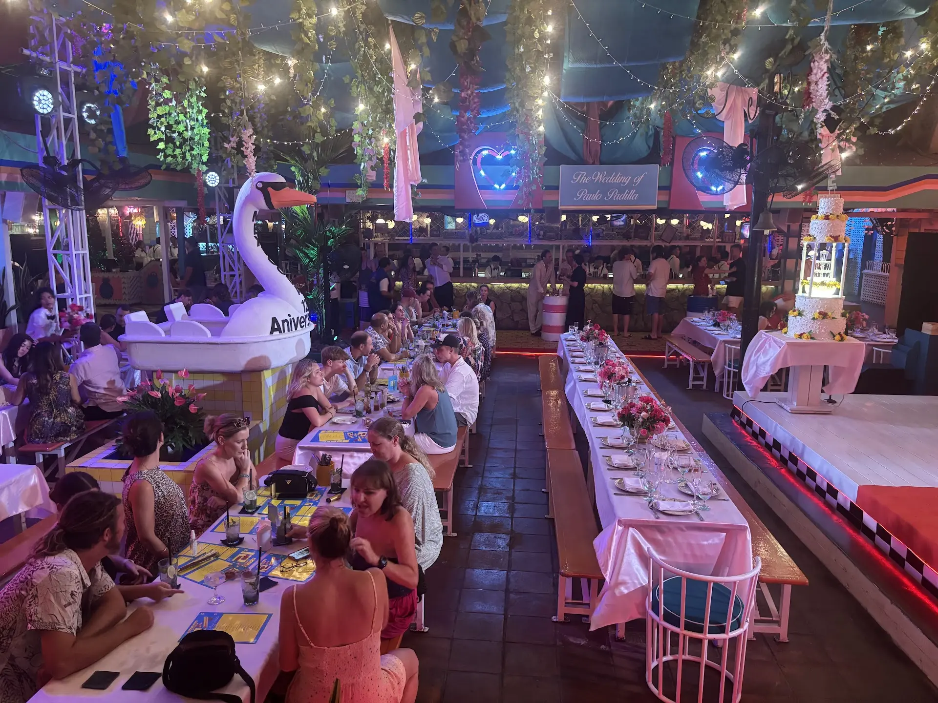 Kata siapa Bali cuma buat Chill doang? Tempat ini lewat jam 9:30 langsung berubah jadi diskotek 6