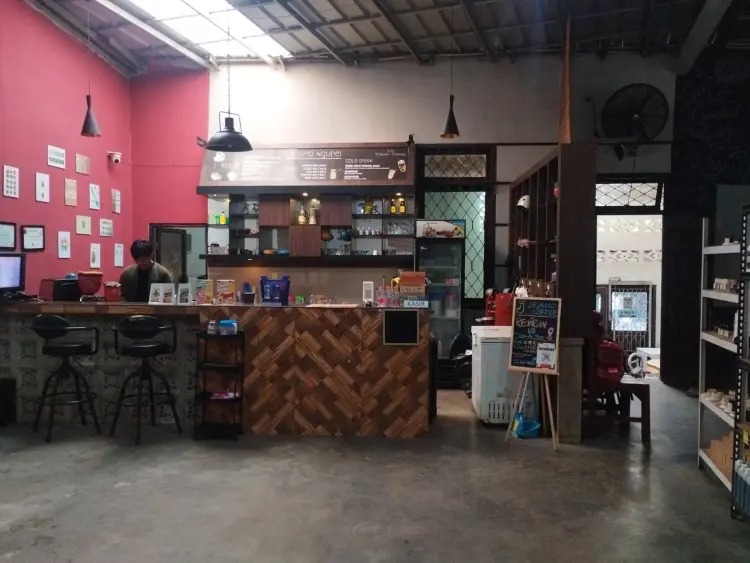 Jejamo Coffee & Roastery 9