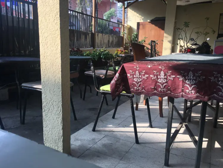 Warung Prasmanan Shafira 9