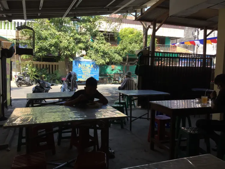 Warung Prasmanan Shafira 4