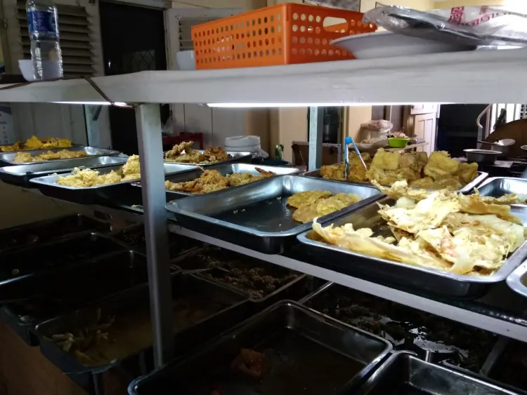 Warung Prasmanan Shafira 5