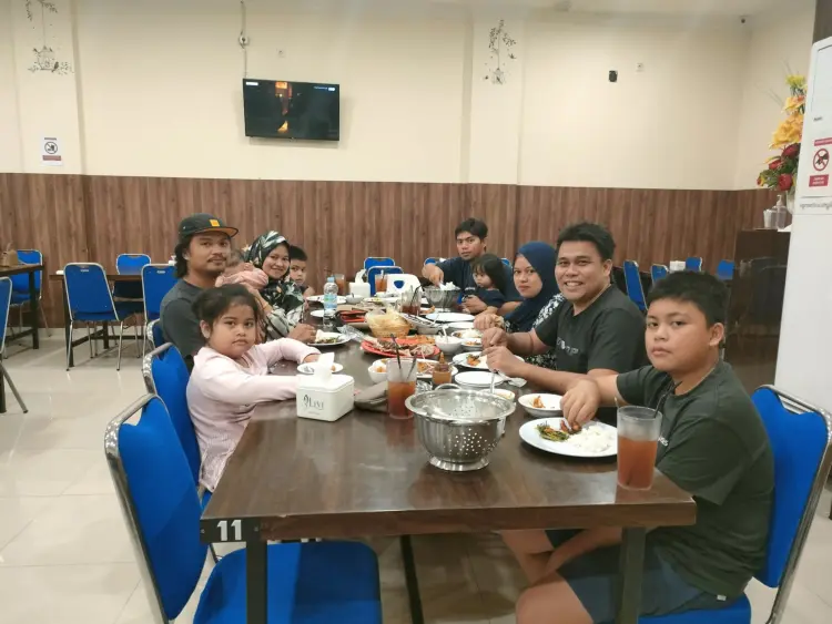 RM Fajar Seafood Mks 7