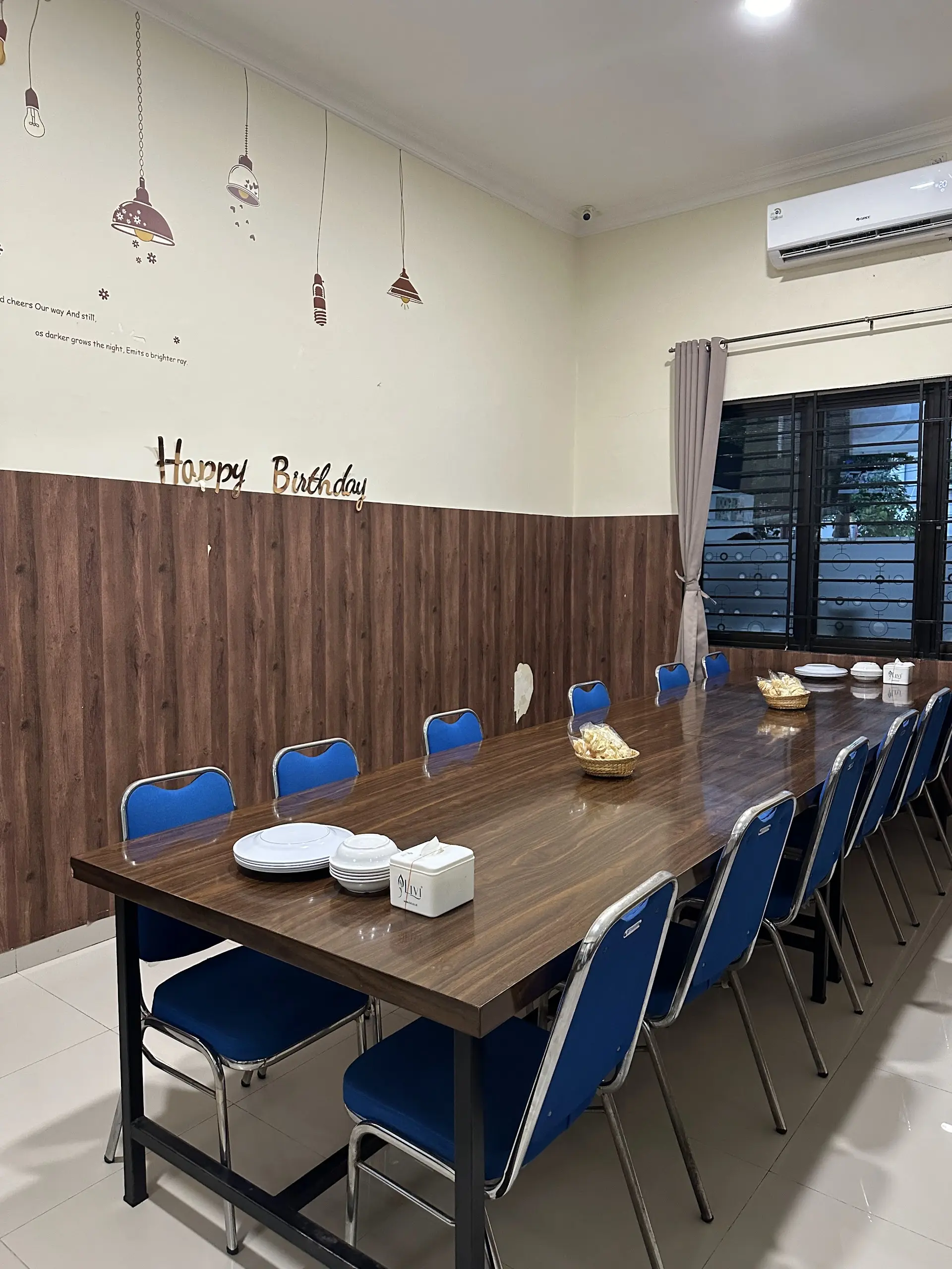 Seafood `Mantap` di Makassar, `Anjay` menunya gak ada harga? 6