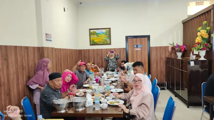 RM Fajar Seafood Mks 8