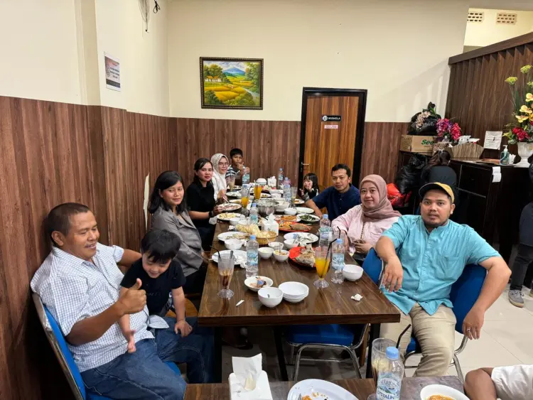 RM Fajar Seafood Mks 2