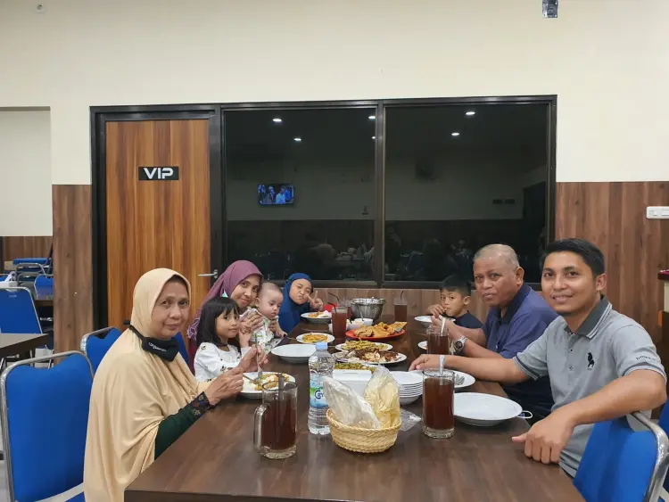 RM Fajar Seafood Mks 9