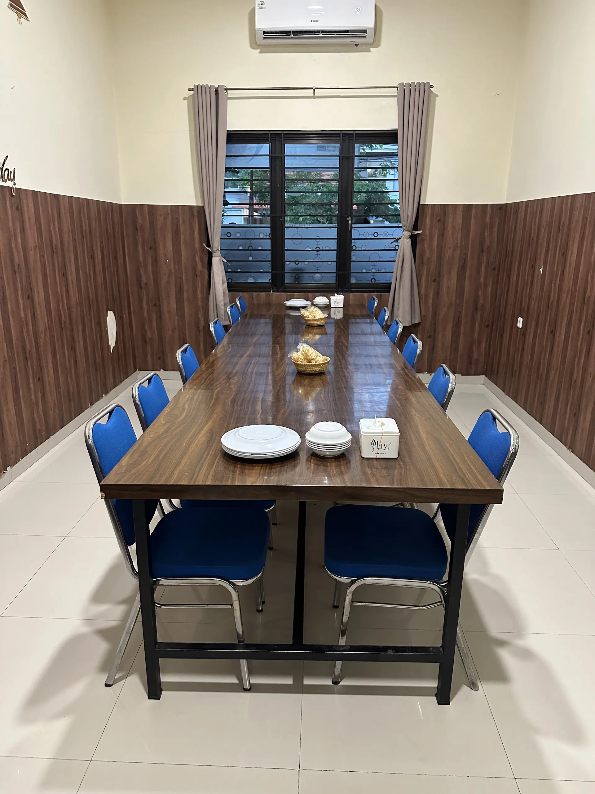 Seafood `Mantap` di Makassar, `Anjay` menunya gak ada harga? 5