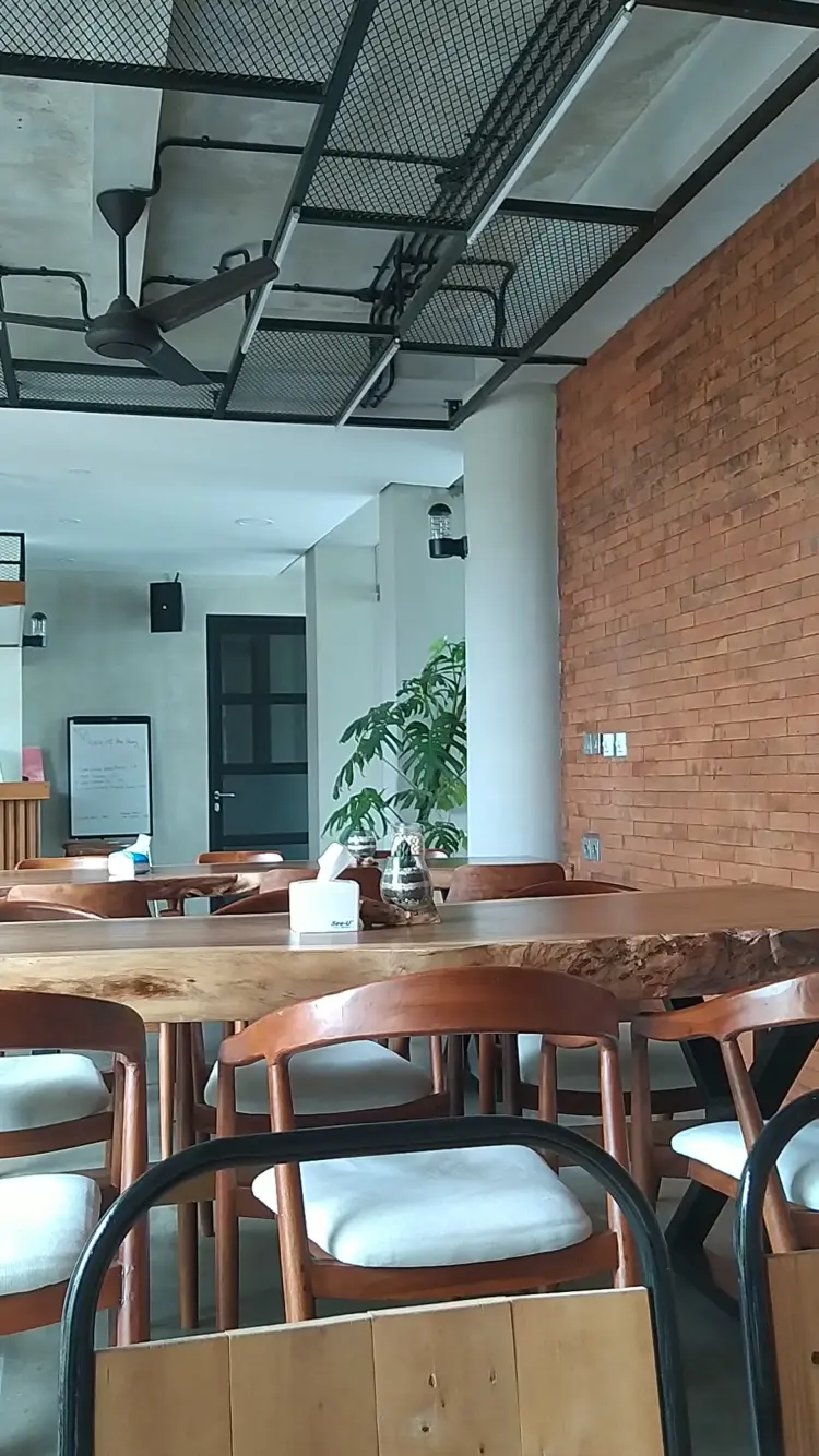 SMEDI Coliving & Coffee by SUHU 9