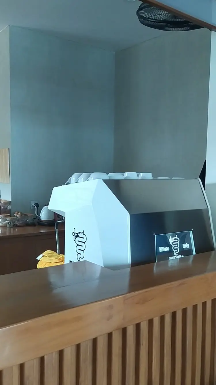 SMEDI Coliving & Coffee by SUHU 3